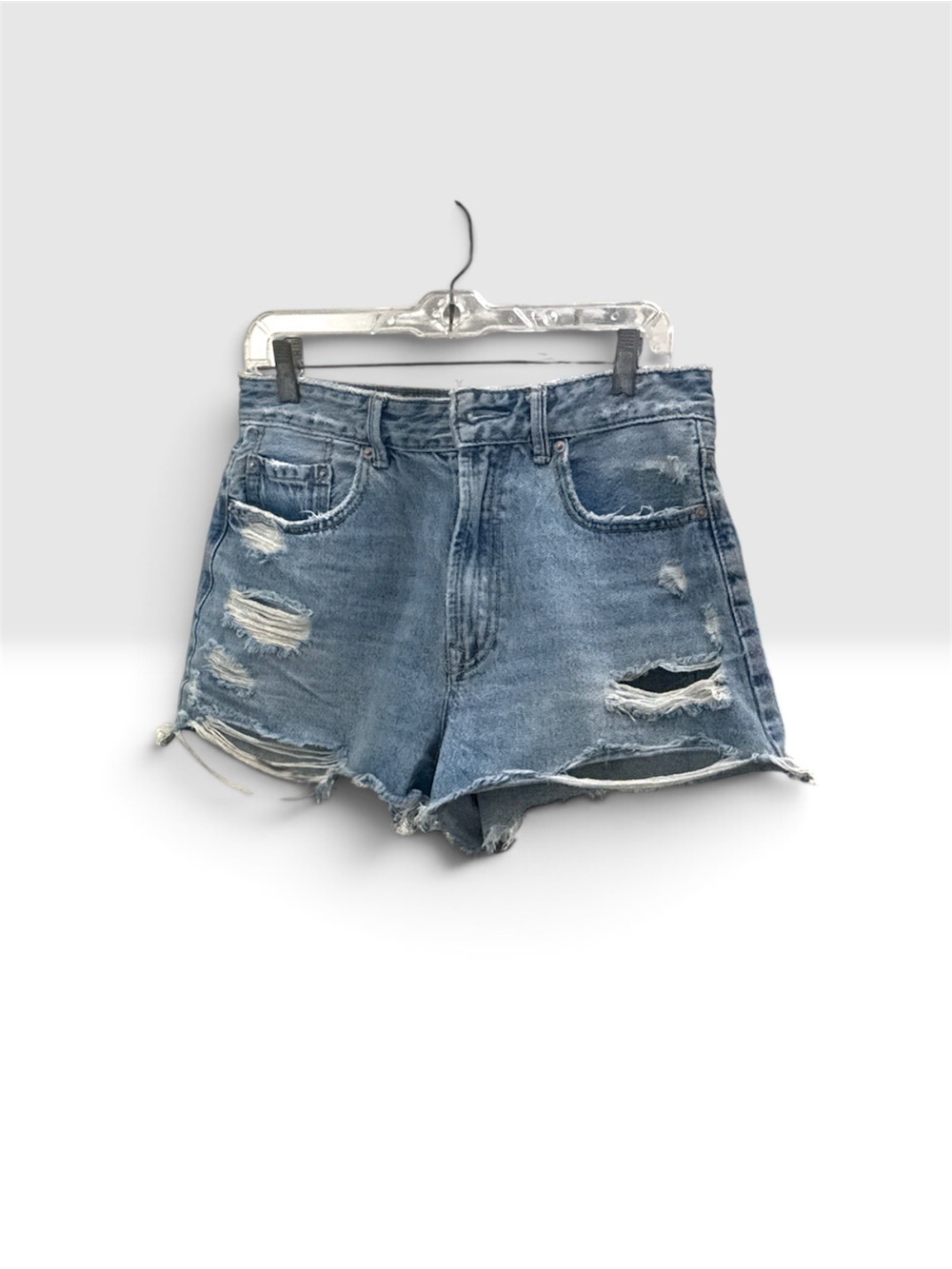 Distressed Denim Shorts - Stradivarius vintage Light Blue